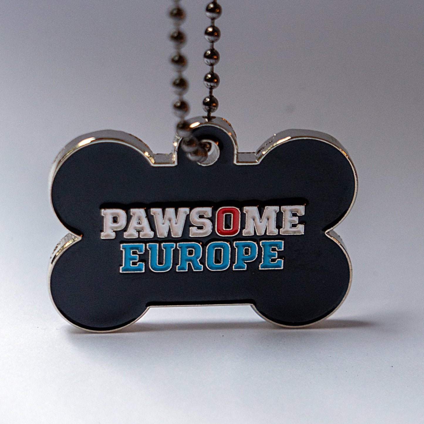 Pawsome Europe Tag